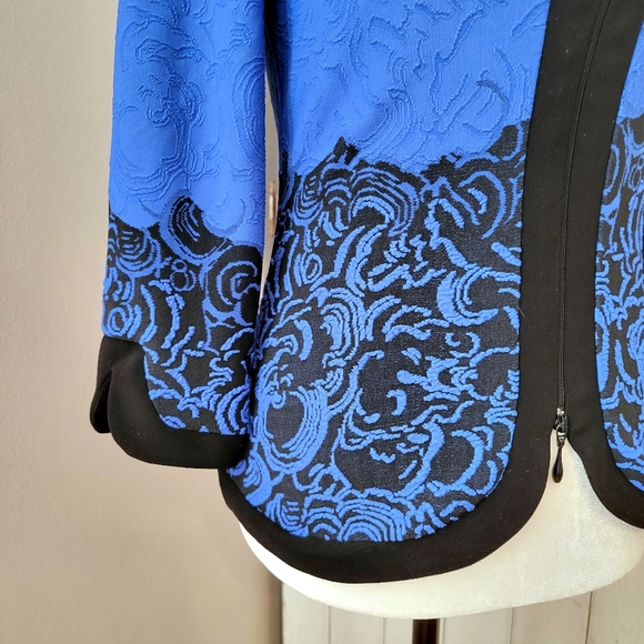 ⭐️ HOST PICK ⭐️ JOSEPH RIBKOFF | TEXTURED ZIPPERED FRONT STRETCH JACKET - Picture 3 of 12